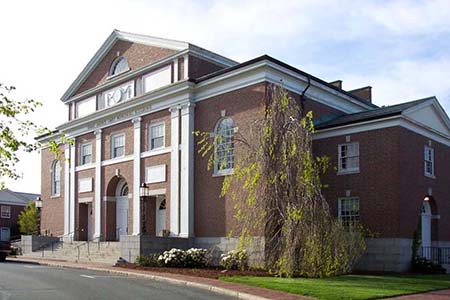 About 1 CaryMemorialBuildingFront